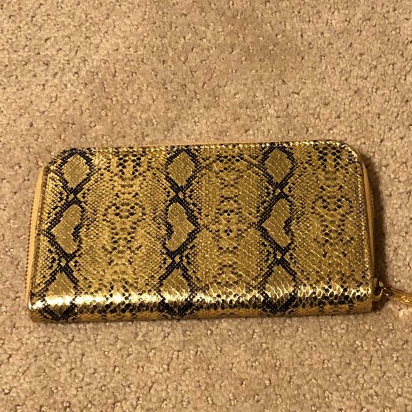 Marc by Marc Jacobs Gold Snakeskin Wallet and Keychain - Picture 3 of 6